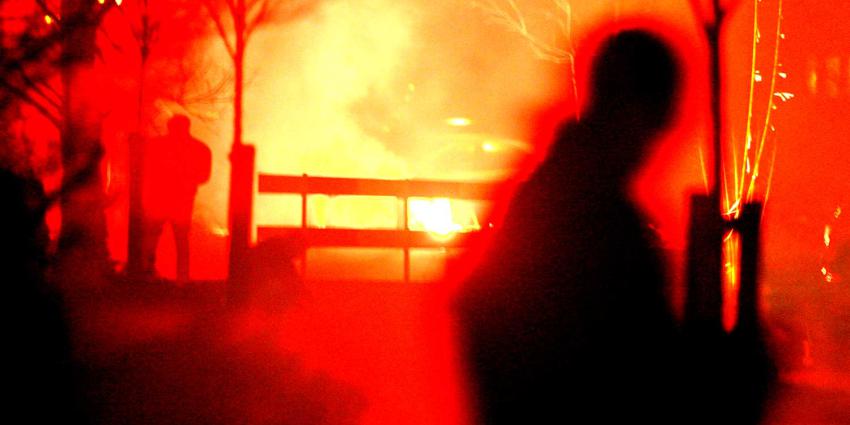 rellen-vuurwerk-brand