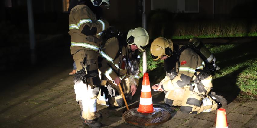 Brandweer inspecteert riool