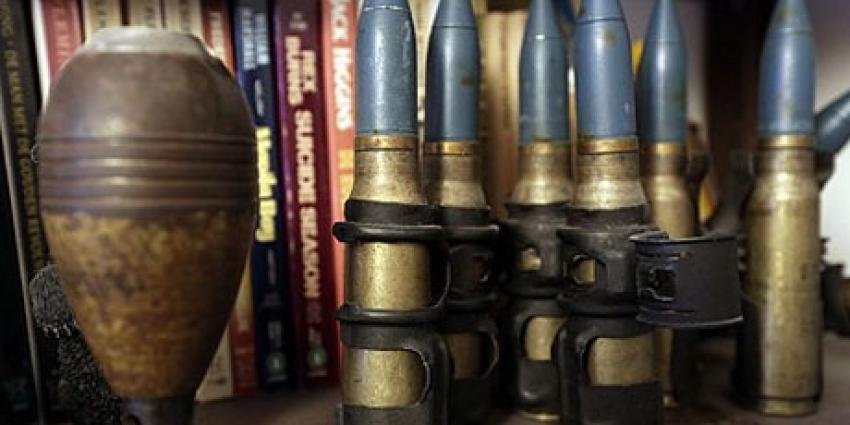 Wapens en grote hoeveelheid munitie aangetroffen bij controle