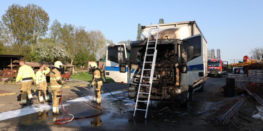 uitgebrande - vrachtwagen