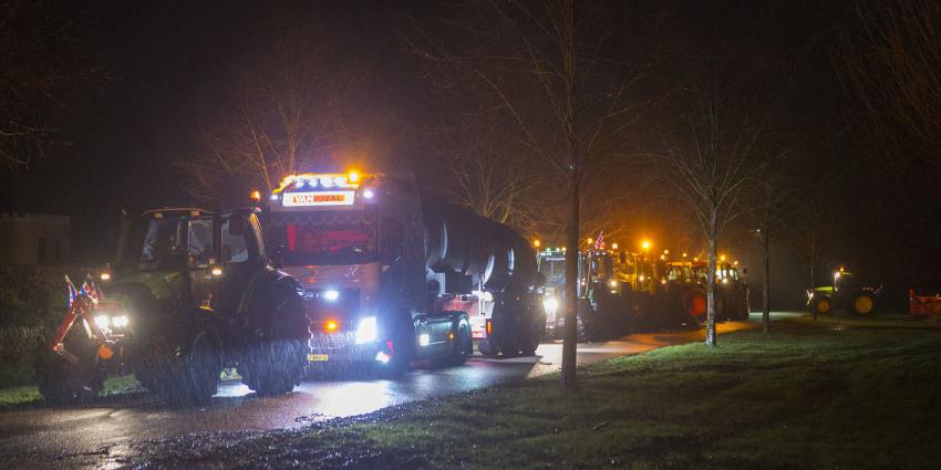 Tracktoren richting Den Haag