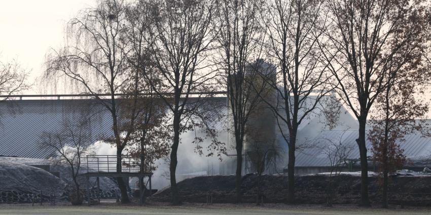 Rookontwikkeling door brandende hooibalen