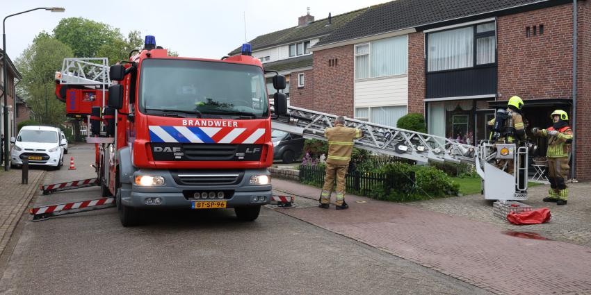 Ladderwagen ingezet voor schoorsteenbrand