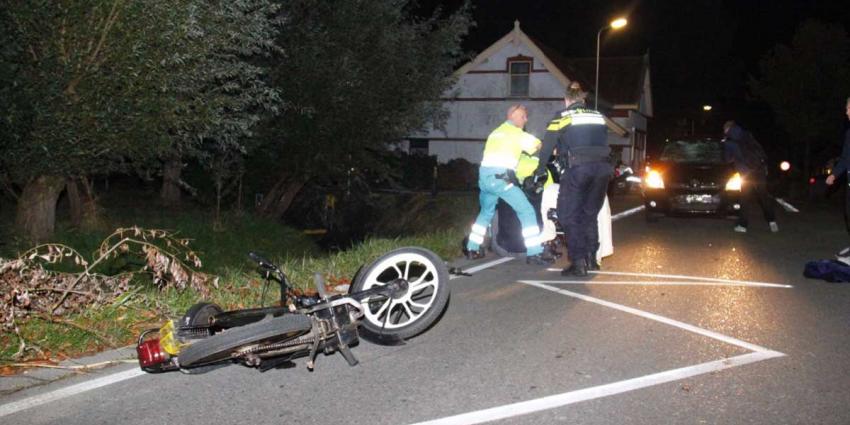 Scooterrijder gewond na flinke aanrijding met auto 