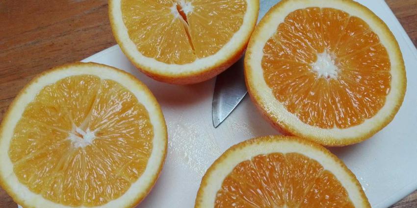 sinaasappel-mes-snijplank-vitamine-gezond