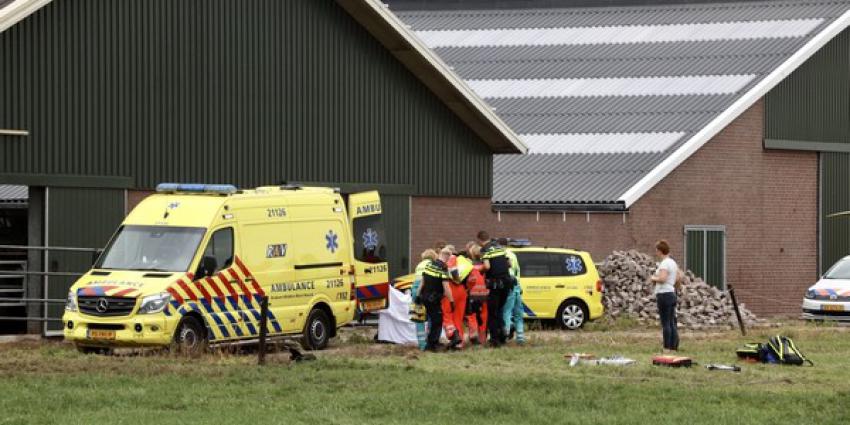 ongeval,  traumahelikopter, landen, boerenbedrijf, kind 