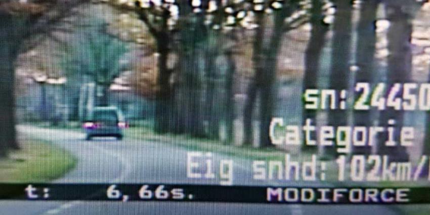 Jongen (17) scheurt 102 km/u met 25-kilometerauto