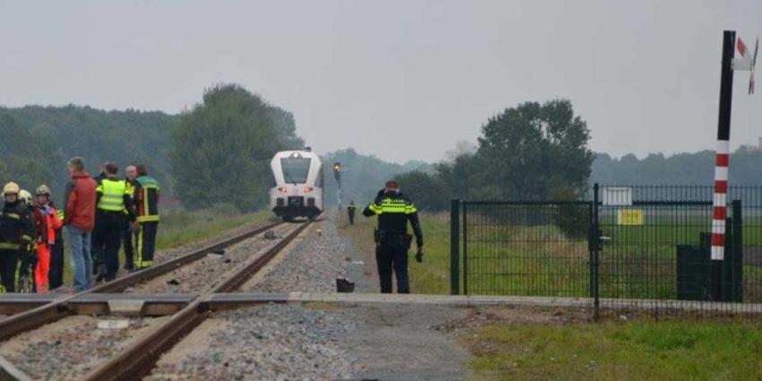 Automobilist (51) omgekomen na aanrijding met trein 