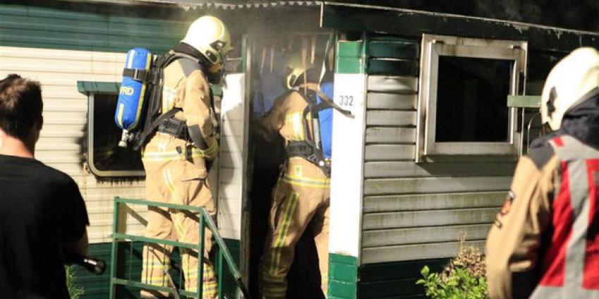 Stacaravan in de fik, brandstichting wordt niet uitgesloten 