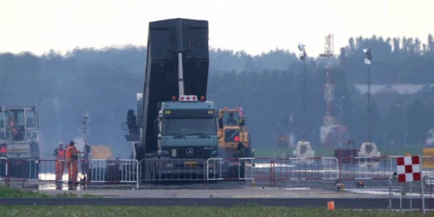 Vliegbasis Eindhoven dicht voor grote renovatie start- en landingsbaan