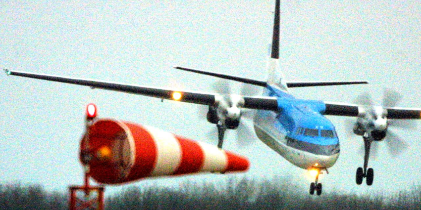 Eerste najaarsstorm raast over Nederland