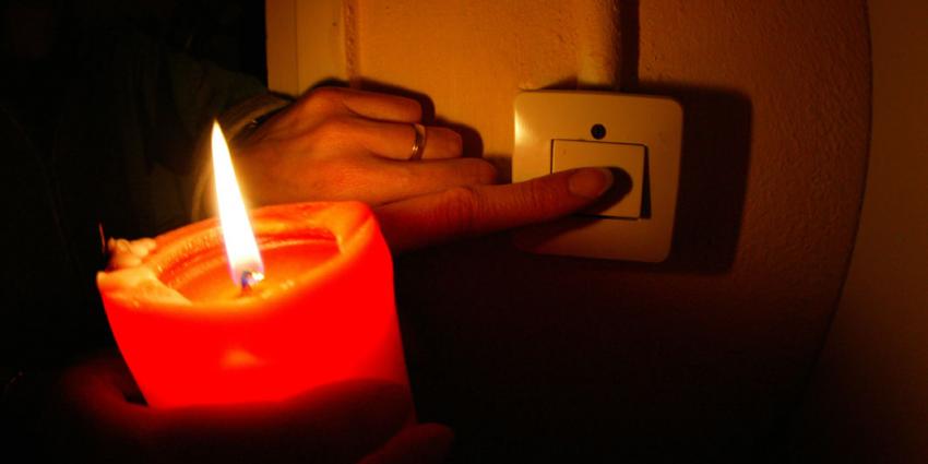 Stroomstoring in Noord-Westen van Groningen door brand in transformatorhuisje 