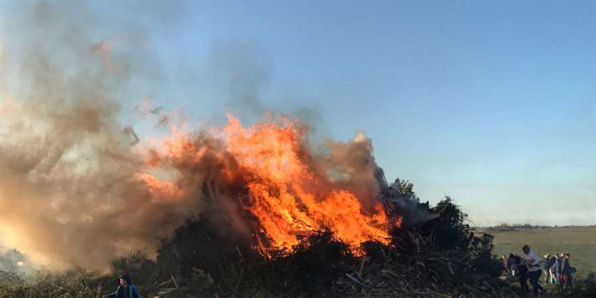 Texel in brand om voorjaar in te luiden