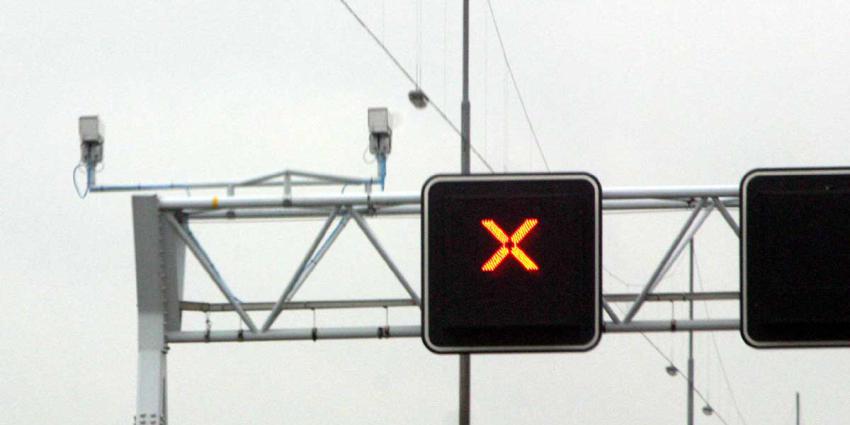 Rood kruis op matrixbord