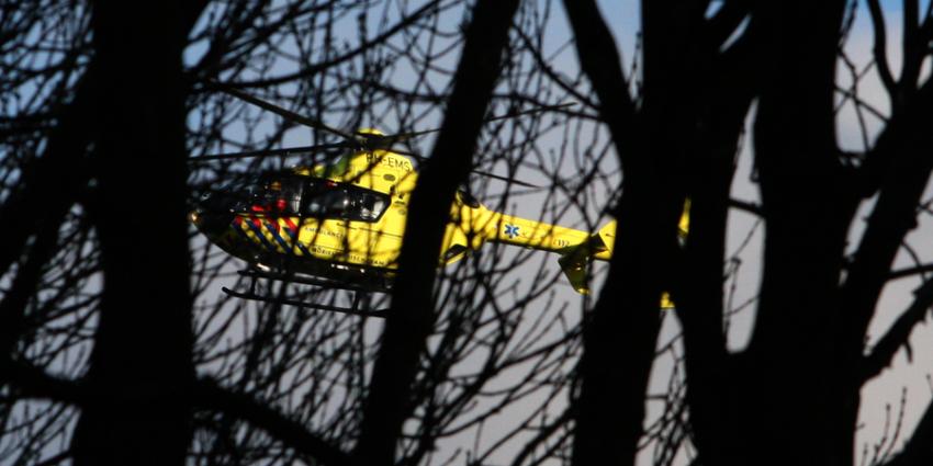 Foto van traumaheli tussen bomen | Archief EHF