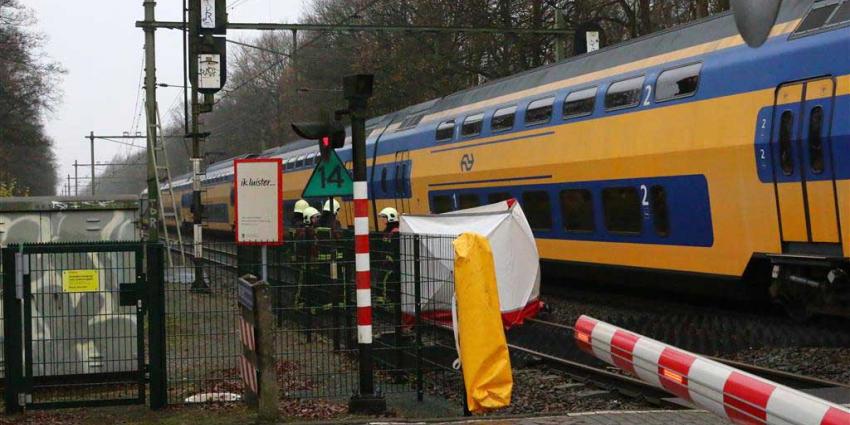 Vrouw overleden na aanrijding met trein in Assen