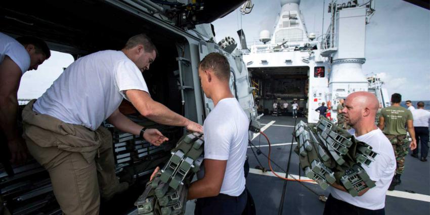   Patrouilleschip defensie verleent noodhulp op Dominica na 'Maria'