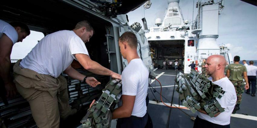   Patrouilleschip defensie verleent noodhulp op Dominica na 'Maria'