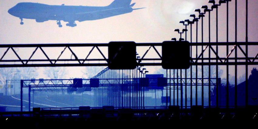 vliegtuig-landend-avond