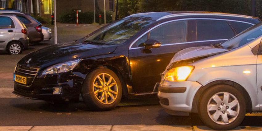 Voorwiel breekt af na aanrijding