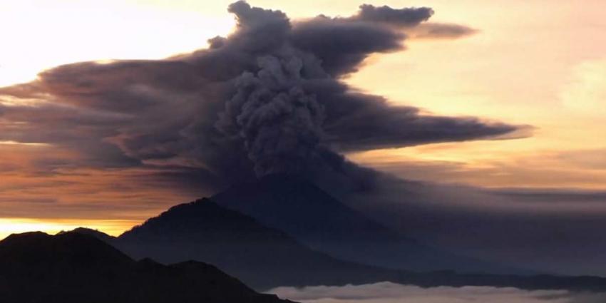 Nederlanders vast op Bali vanwege uitbarsting vulkaan