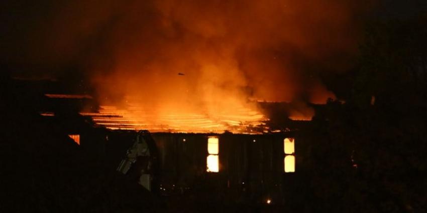 Grote brand in Wateringen verwoest loods afvalverwerker 