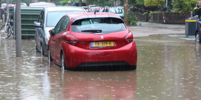 straten onder water, leidingbreuk, gaslekkage, rotterdam-overschie