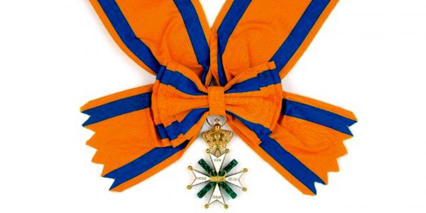 Militaire Willems-Orde door koning uitgereikt aan uit majoor-vlieger Roy de Ruiter