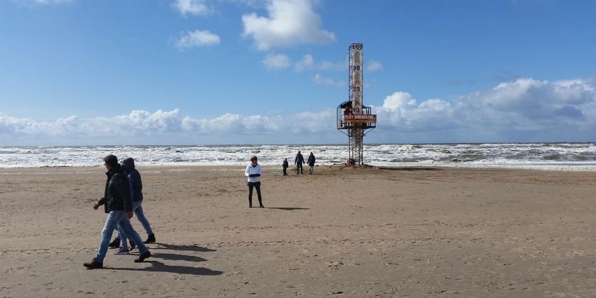 Kabinet wijst nieuwe gebieden aan voor windparken op zee