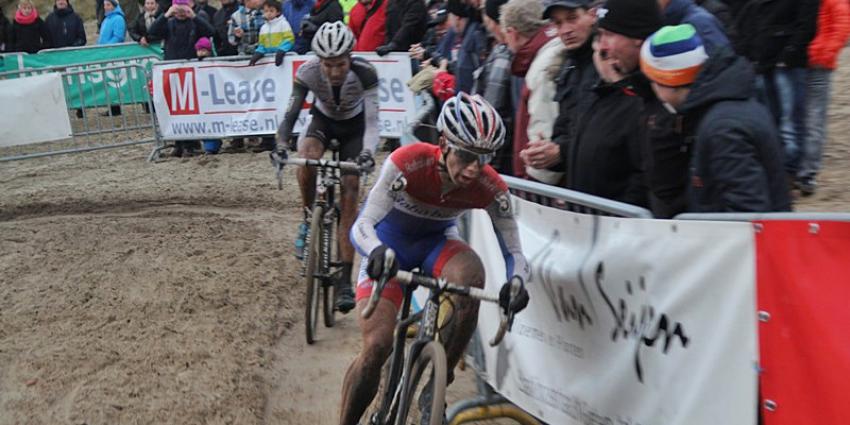 Foto van veldrijden in Gieten | R. Koene/Compact Media | www.compactmedia.nl