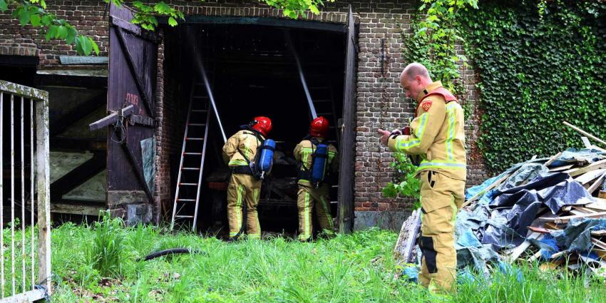 Uitslaande brand treft woonboerderij aan Dorpsstraat in Lieshout