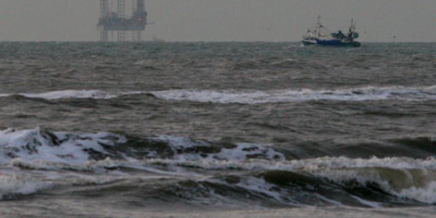 Foto van booreiland in Noordzee | Archief EHF