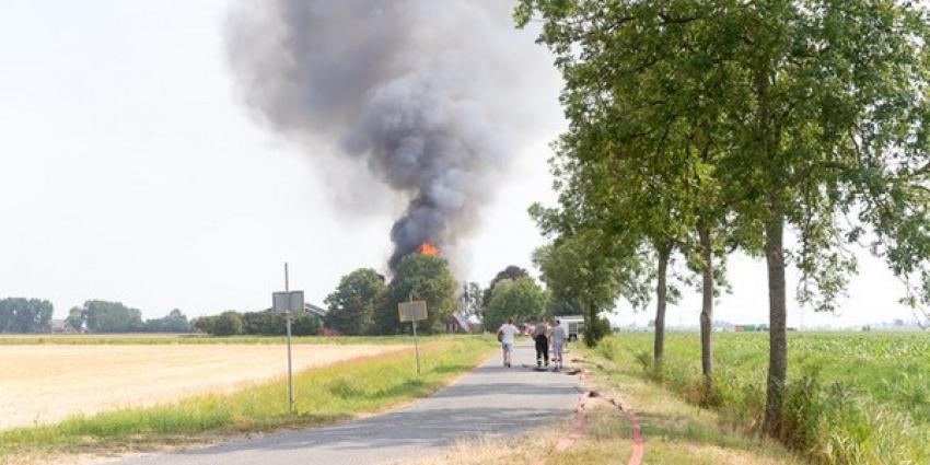 Uitslaande brand op boerderij  in Groningse Zijldijk