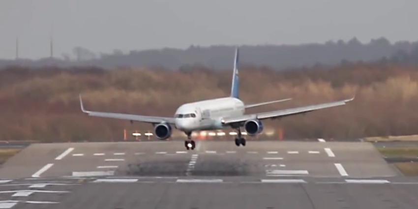 Stuurmanskunsten piloten bij hevige zijwind