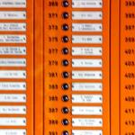 Foto van deurbel en naamplaatjes in flat | Archief EHF