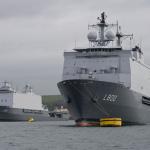 Hulpgoederen ebolalanden aan boord Karel Doorman​