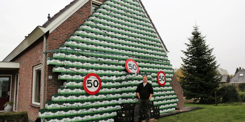kratten bier tegen huis