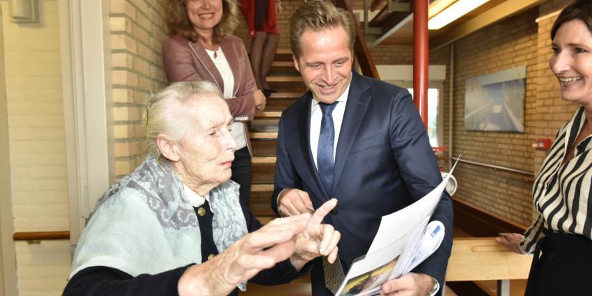 Start pilots logeerzorg om mantelzorgers te ontlasten