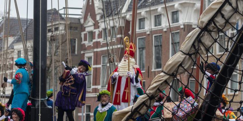 Sinterklaas komt aan in de Zuiderhaven