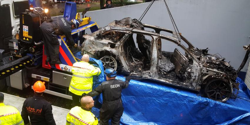 Schietende bandieten stelen exclusieve Audi tijdens filmopnames