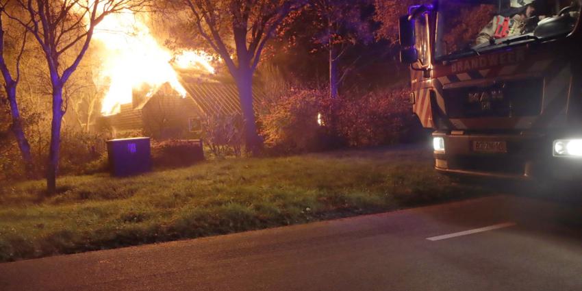 Brandweer blust brand