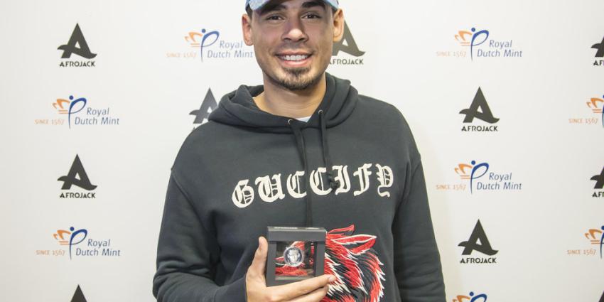 Koninklijke Nederlandse Munt eert Afrojack met holografische munt