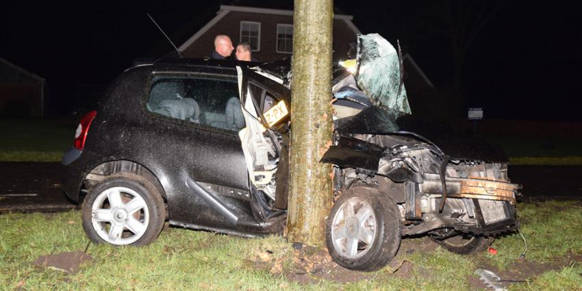 Twee ernstig gewonden na zwaar ongeval in Drentse Ruinen