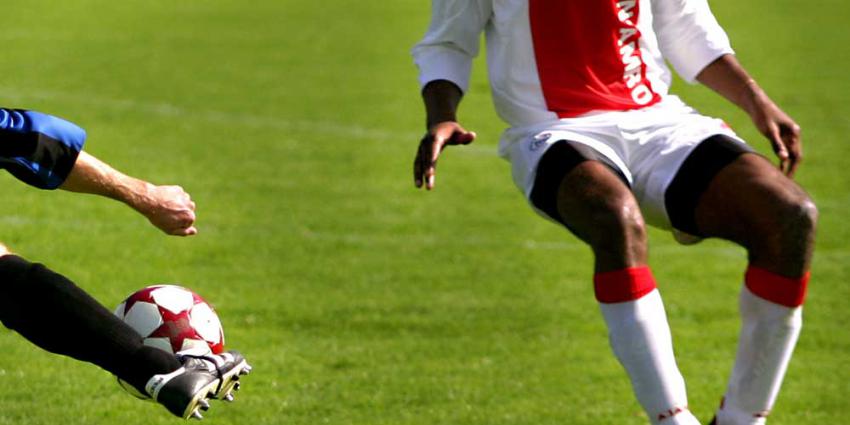 Ajax zoekt versterking voorhoede bij Arsenal