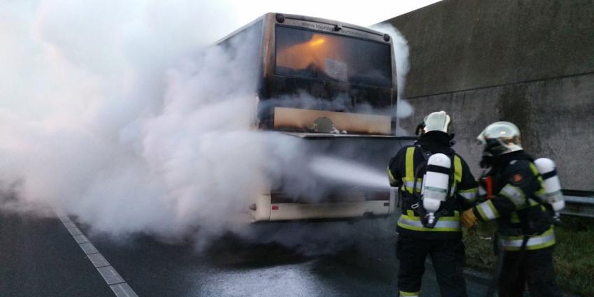 File A59 door busbrand bij Hintham