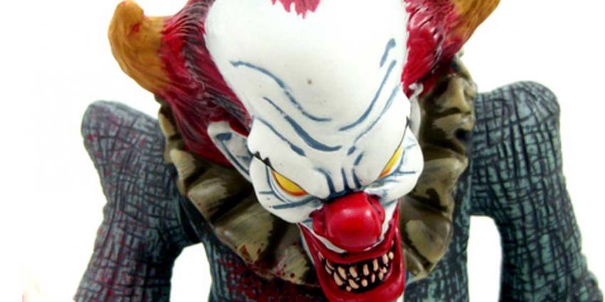 Politie houdt 2 scholieren met clownsmasker aan in Delft