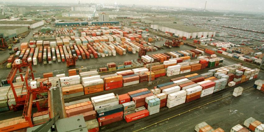 Douane faalt bij het controleren van containers