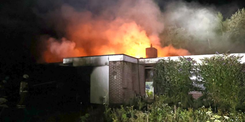 Brandweer blust brand