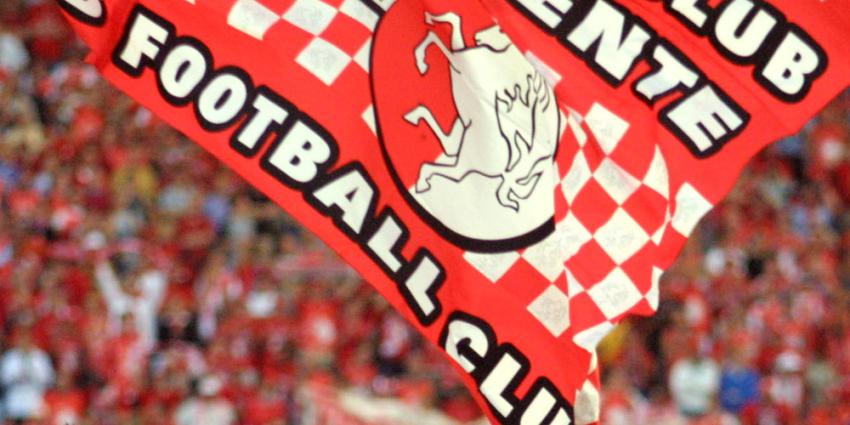 fc-twente-supporters-vlag