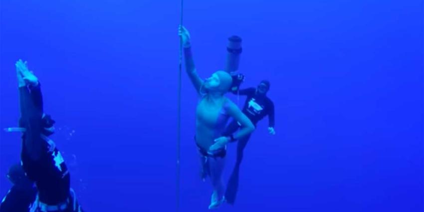 Emmense Jeanine Grasmeijer verbreekt wereldrecord freediven met 92 meter